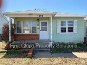 Building Photo - 7108 NW 44th St