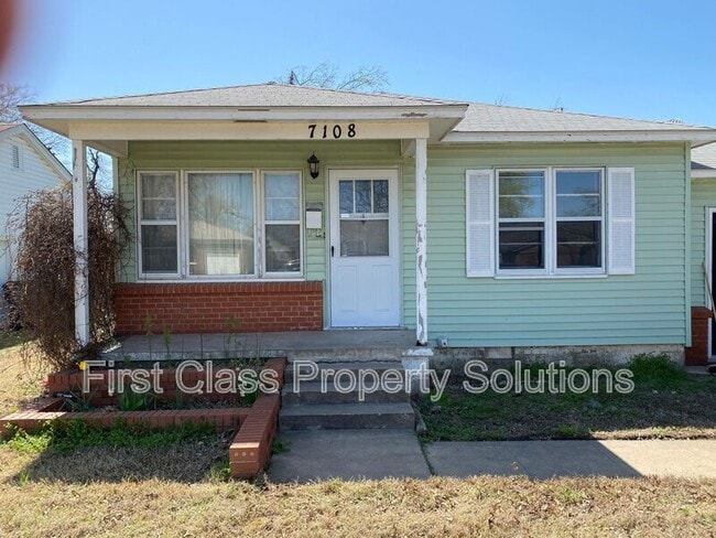 Photo - 7108 NW 44th St House