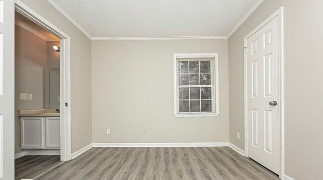 Building Photo - 1507 Rupert Rd
