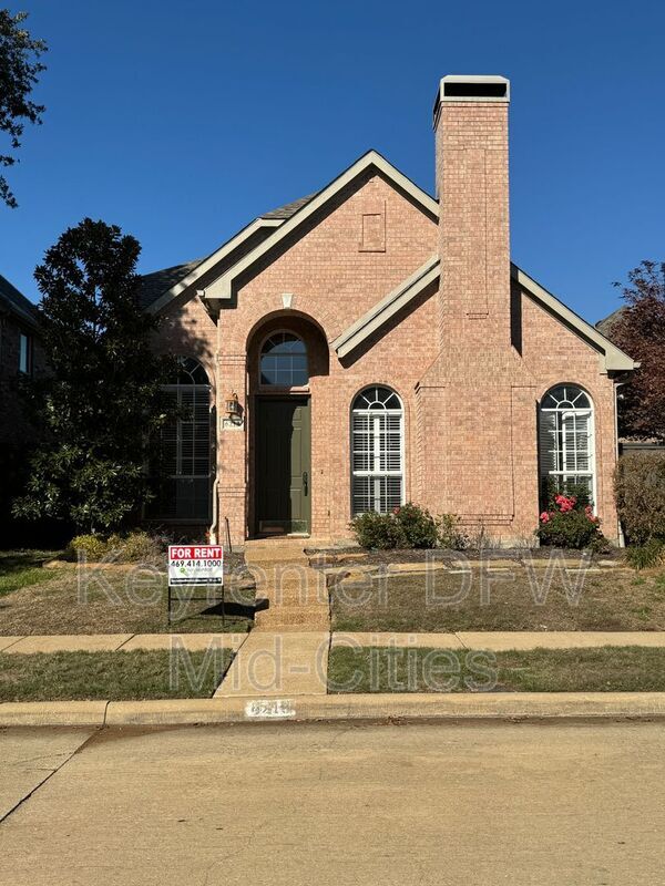 Building Photo - 6213 Park Meadow Ln