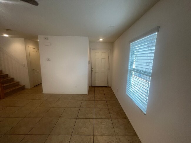 Building Photo - 2 Story-Single Family Home Located in Providence