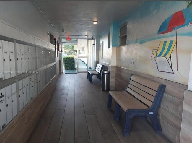 Foto del edificio - 1333 E Hallandale Beach Blvd