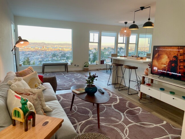 Building Photo - 95 Grand View Ave