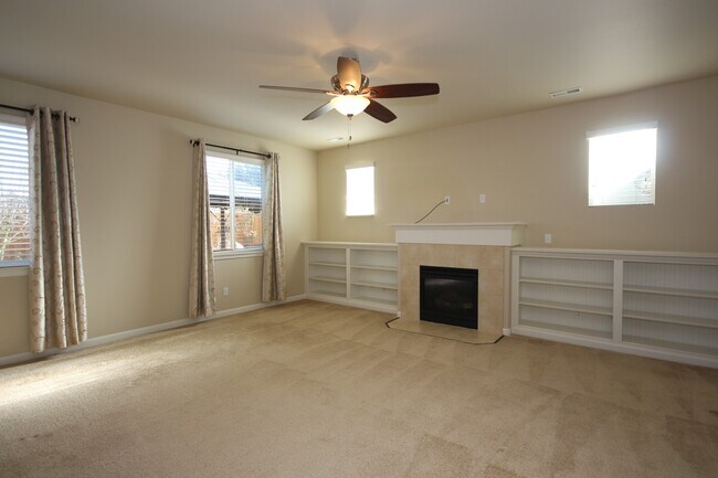 Building Photo - Grand Firs Gated Community in Graham!
