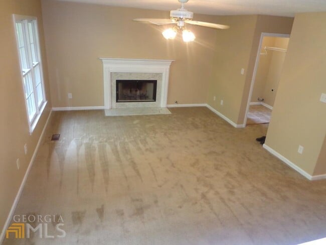 Building Photo - 31 Houndstooth Ct