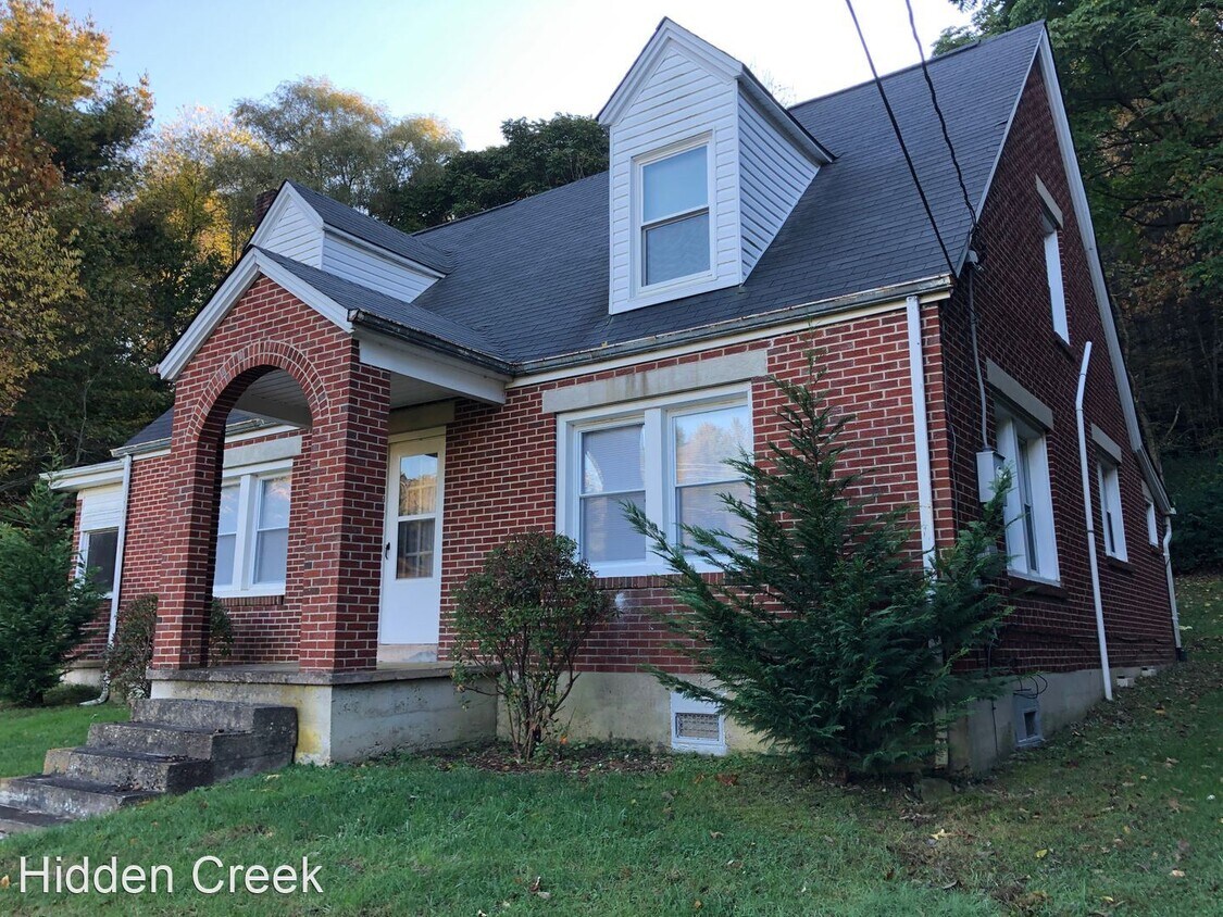 Primary Photo - 3 br, 1 bath House - 418 Wilson Ridge Road