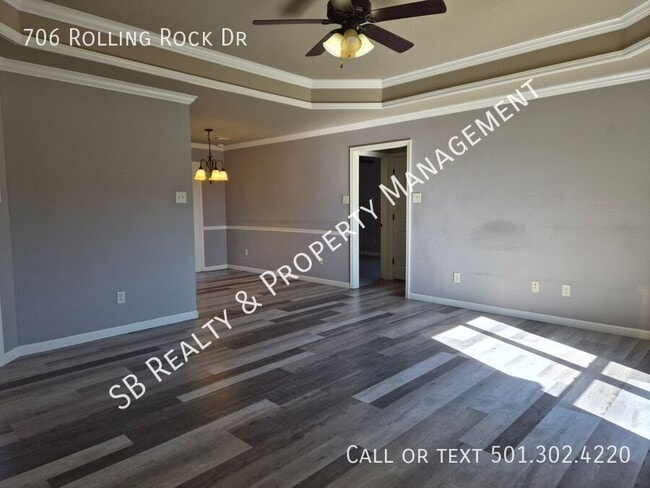 Building Photo - 706 Rolling Rock Dr