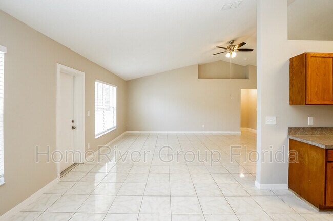 Building Photo - 411 Ohio Ln