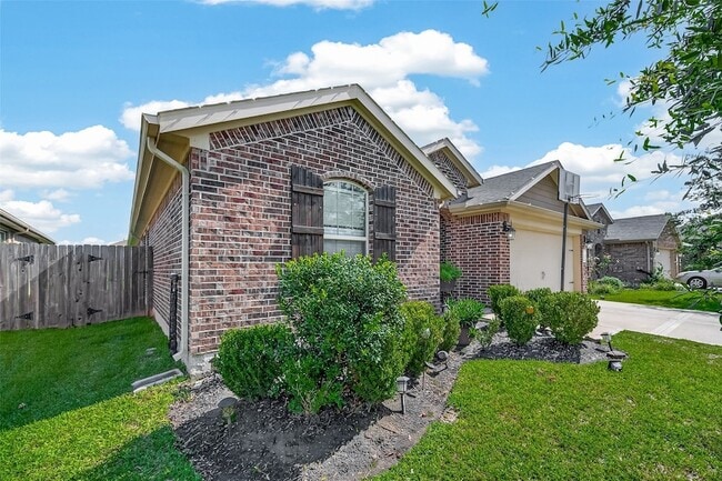 Photo - 18306 Pelham Holw Trl House