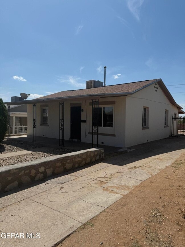 Foto del edificio - 3312 Harrison Ave
