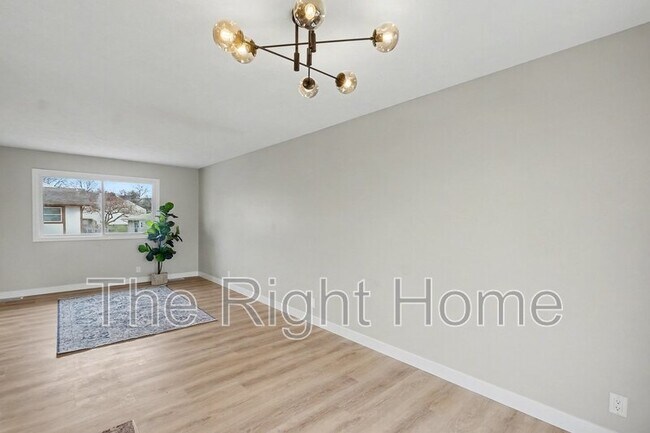 Foto del edificio - 13968 Meadow Ridge Rd