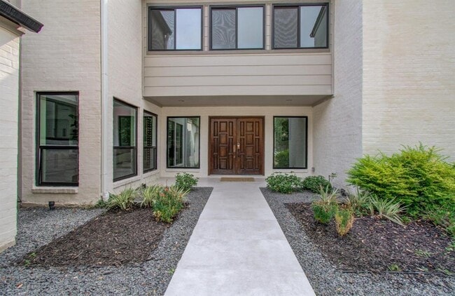 Building Photo - 1607 Big Lake Dr