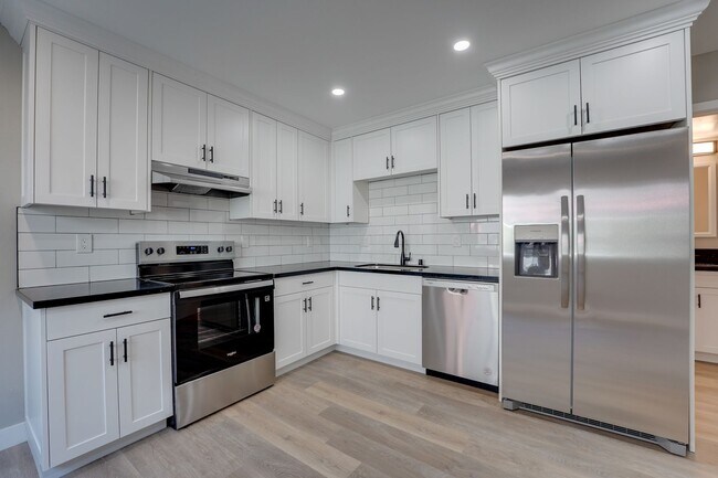 Building Photo - Duplet at Hillcrest | Modern Studio & 3 Bedroom Apartments in Hillcrest