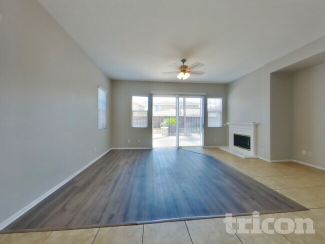 Foto del edificio - 34629 Foxberry Rd