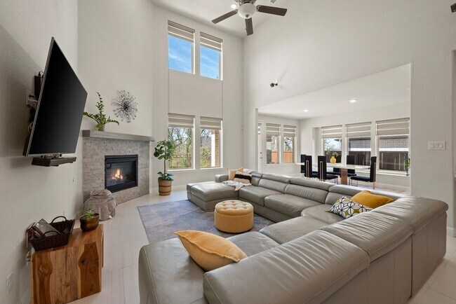 Foto del edificio - 7013 Lost Falls Dr