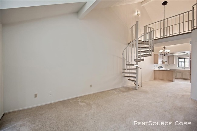 Building Photo - 18007 Flynn Dr