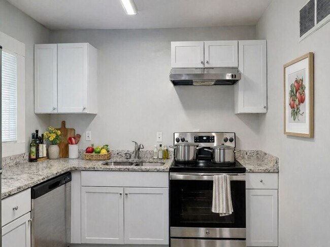 Foto del edificio - 6104 E 148th St