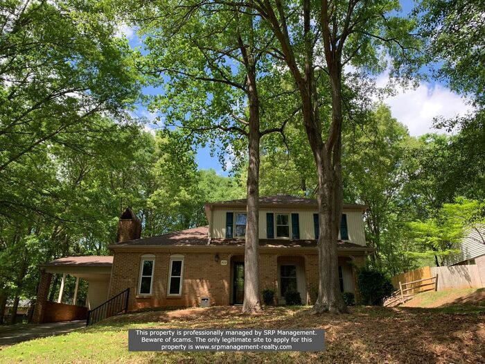 Primary Photo - Charming 3BR/2.5 BA Home Available for Ren...