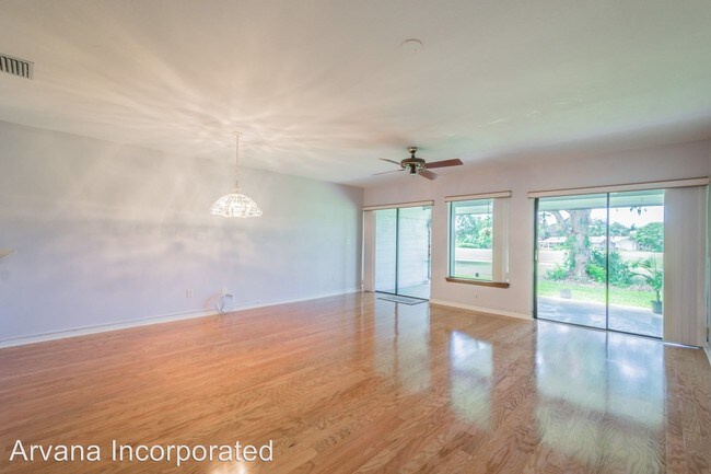 Foto del edificio - 2 br, 2.5 bath Apartment - 9100 Park Blvd #6