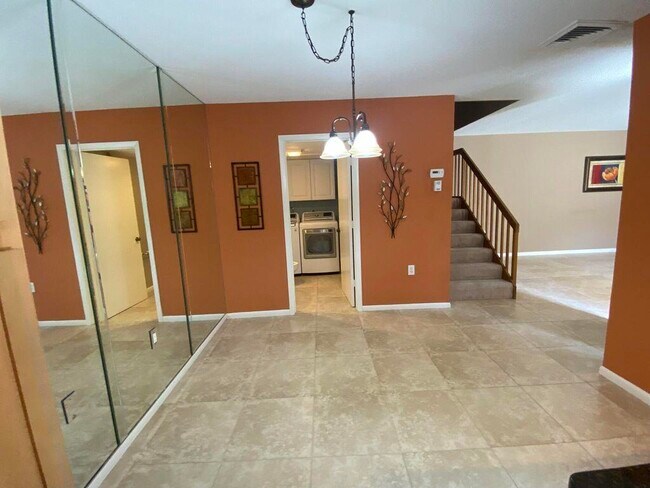 Foto del edificio - 5693 SE Windsong Ln