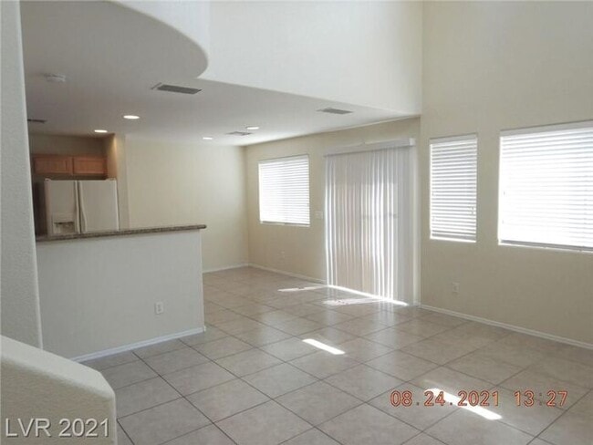 Building Photo - COMING SOON!! - FANTASTIC SW HOME ON CUL-D...