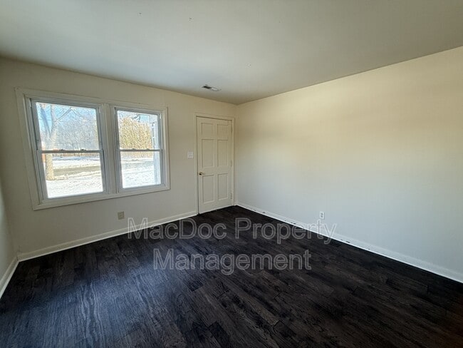 Building Photo - 1804 Airport Ave