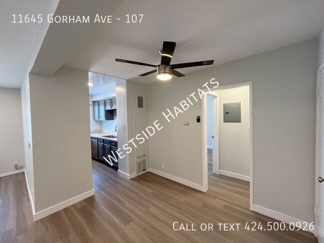 Foto del edificio - 11645 Gorham   - Gorgeous, fully renovated...