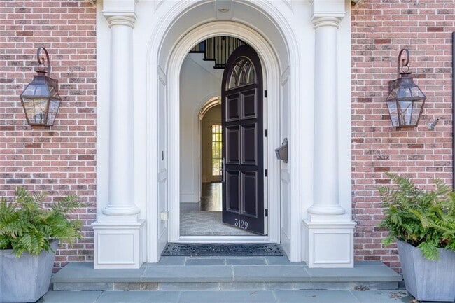 Building Photo - 3129 Purdue Ave