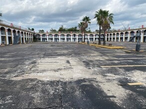 Building Photo - 15919 E Freeway Service Rd