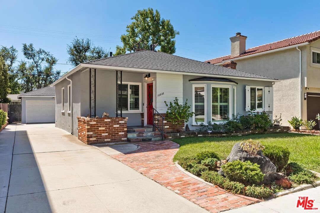 Foto principal - 10828 Stever St