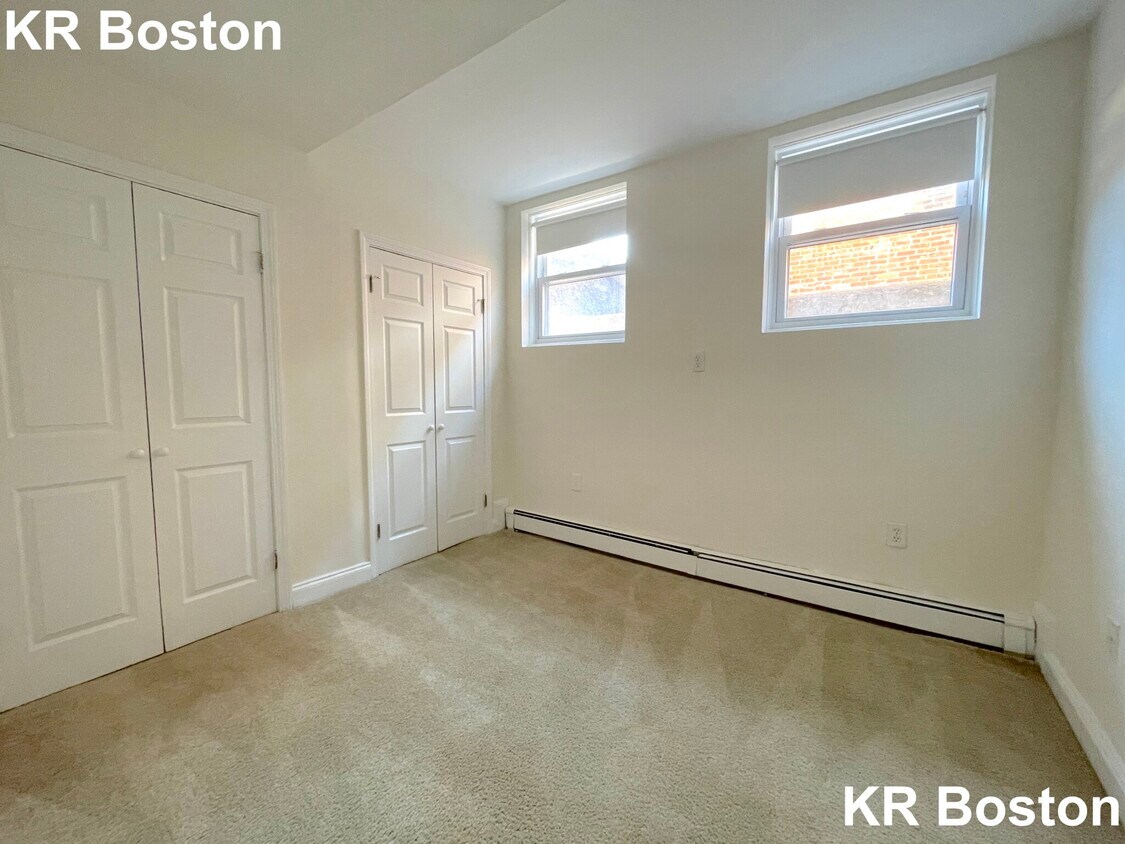 Building Photo - 55 Green St