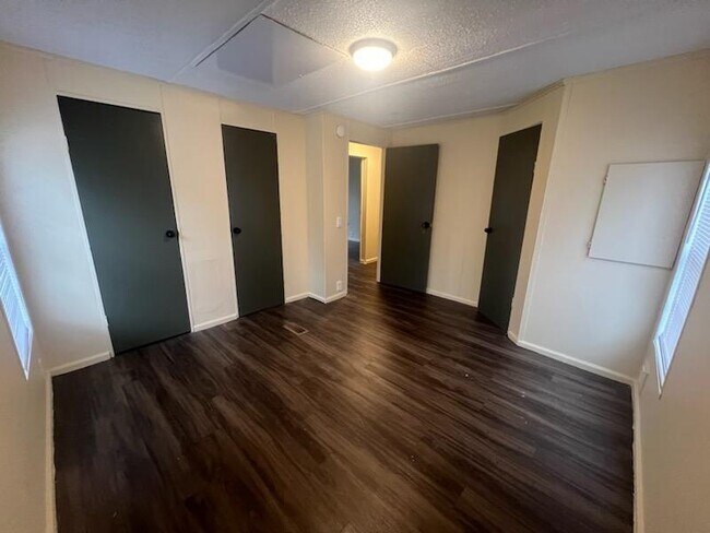 Foto del edificio - 933 5th Ave SW