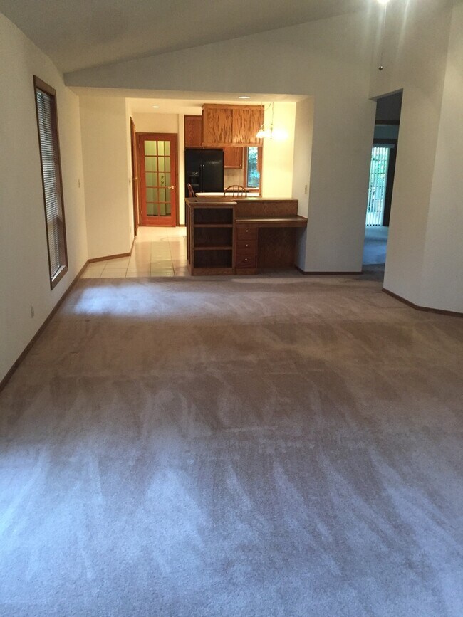 Foto del edificio - *Charming 2 bdrm, 1 bath home Ready NOW!