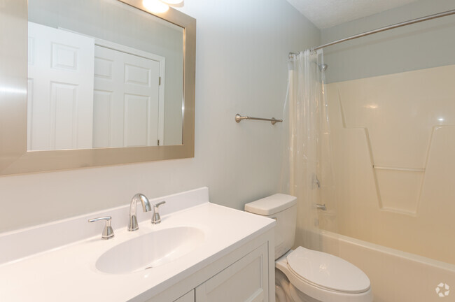 1BR, 1BR - 400SF Studio - Bathroom - Riverview Apartments