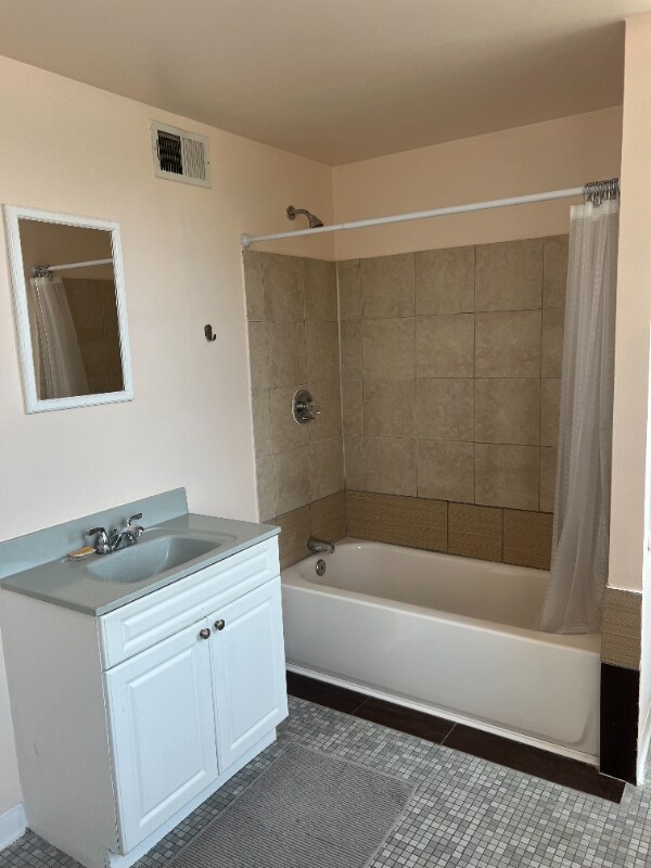 Foto del edificio - 405 W 23rd St
