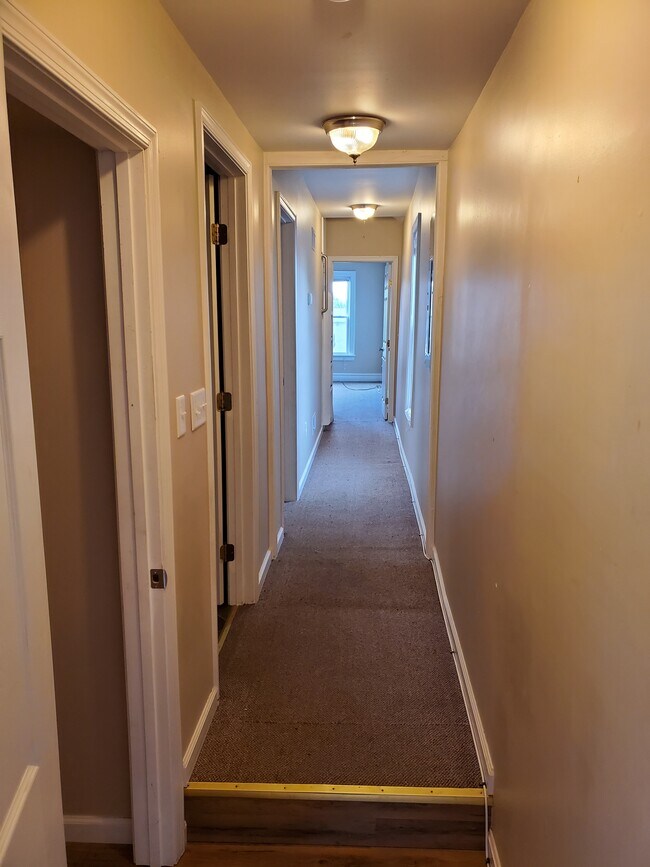 324 3rd St Unit 2, Hanover, PA 17331 Apartments in Hanover, PA