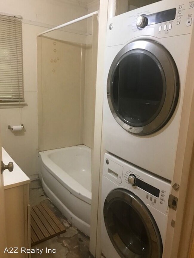 Building Photo - 2 br, 1 bath House - 103 Huse St