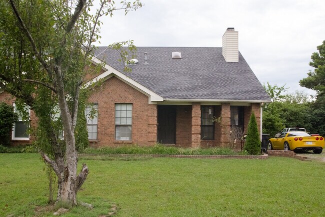Front of House - 2572 Exeter Dr