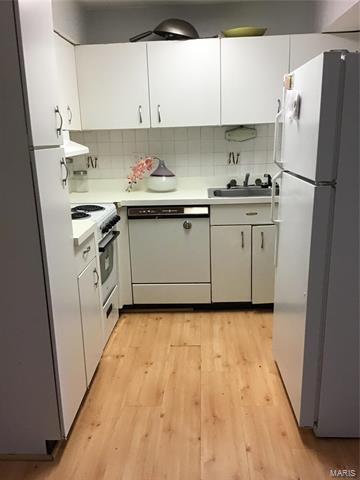 Foto del edificio - 10427 Briarbend Dr