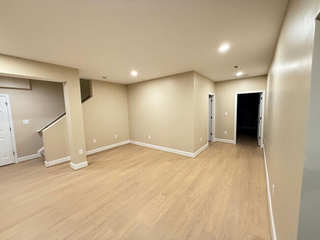 Building Photo - 9316 Stoney Run Pl
