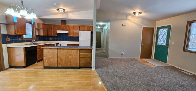 Foto del edificio - 1352 N Pioneer Peak Dr