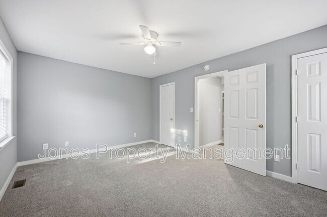 Foto del edificio - 322 N Key St