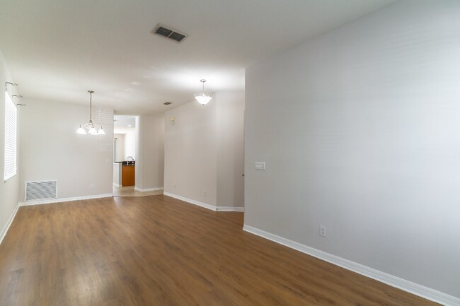 Foto del edificio - 2600 Deansgate Ct