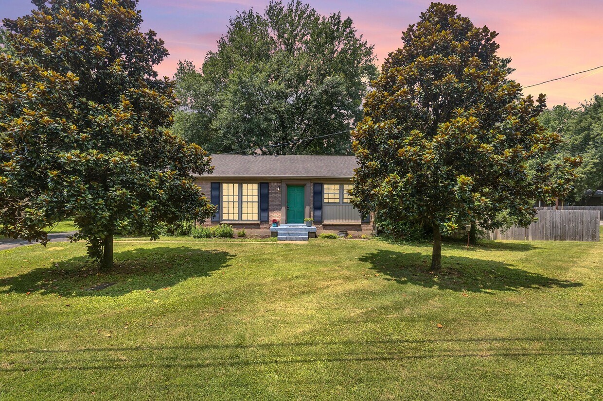 Primary Photo - 4815 Danby Dr