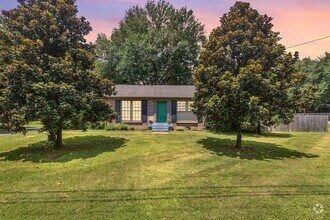 Building Photo - 4815 Danby Dr