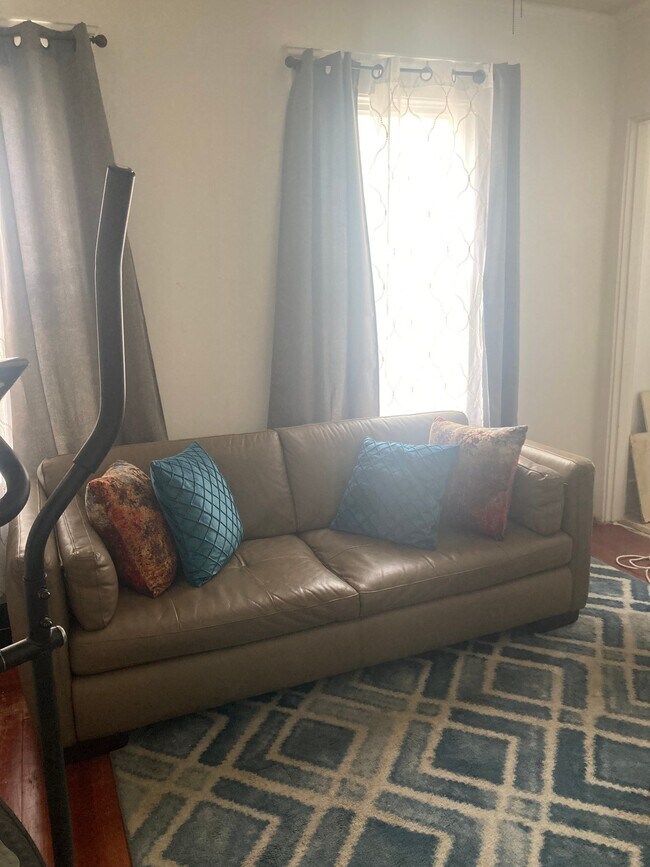 Foto del edificio - 1887 State St