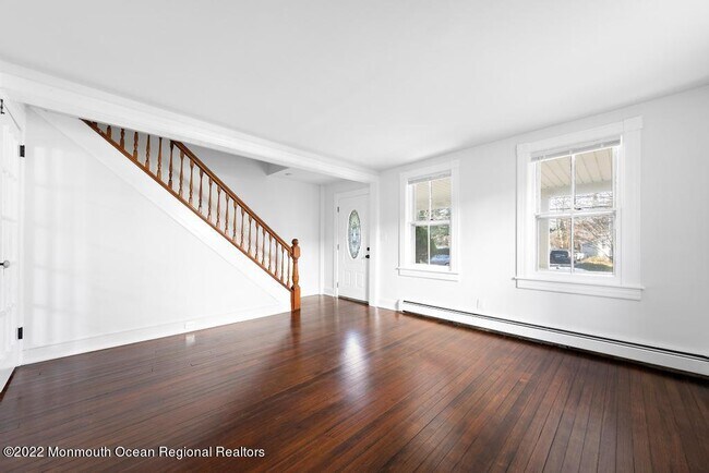 Foto del edificio - 127 Hudson Ave