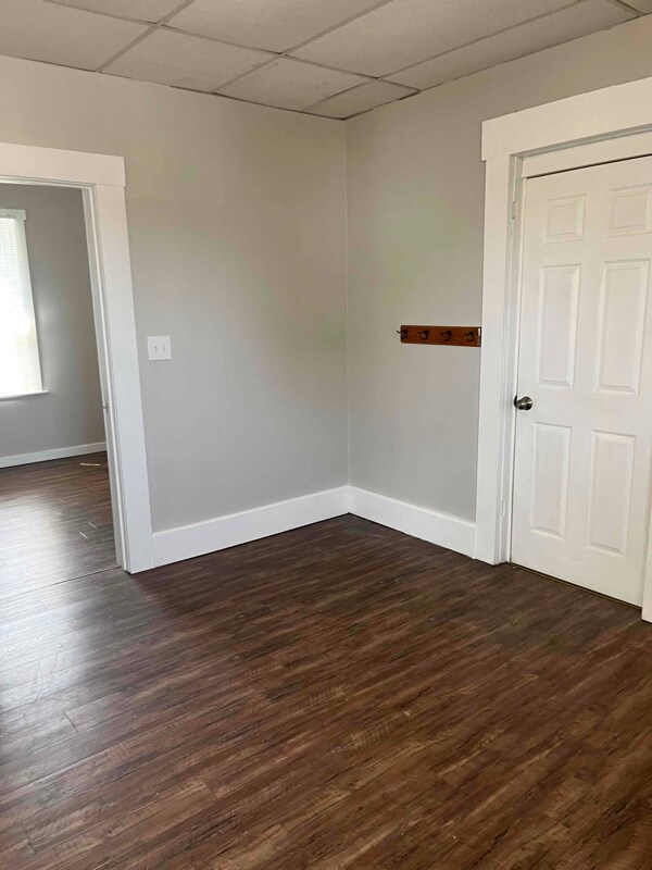 Building Photo - 3020 Searsdale Ave