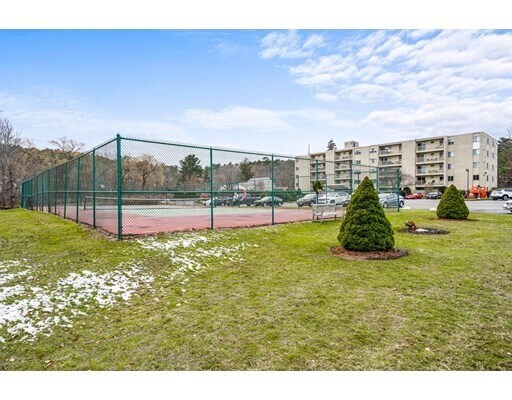 Building Photo - 200 Park Terrace Dr