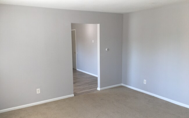 Foto del edificio - Amazing 2 Bed/1 Bath apartment in the hear...